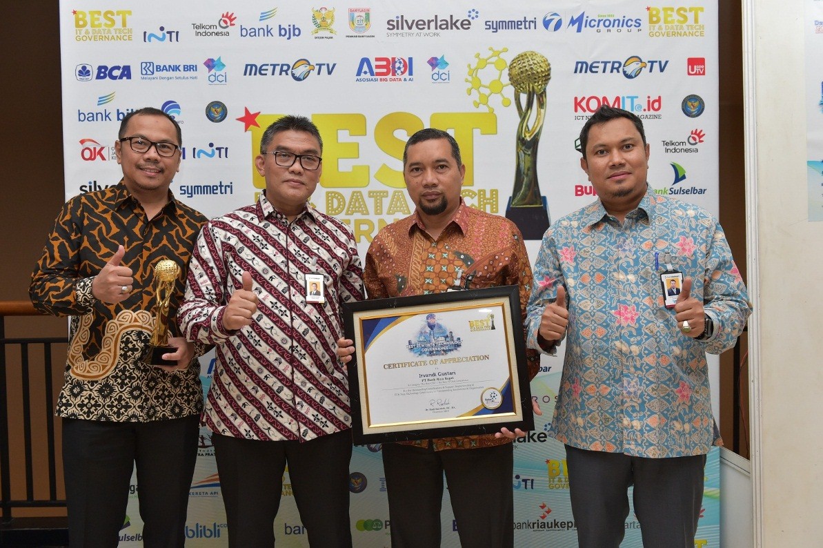 1539854403-RiauBertuah co-FOTO BERSAMA