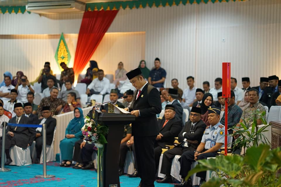 1571212922-RiauBertuah co-Ketua DPRD Kabupaten Kampar sementara Muhammad Faisal saat memberikan sambutan