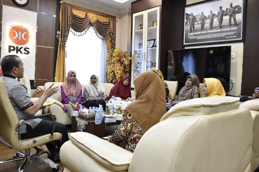 1699523712-RiauBertuah co-WhatsApp Image 2023-11-08 at 20 34 31 (3)